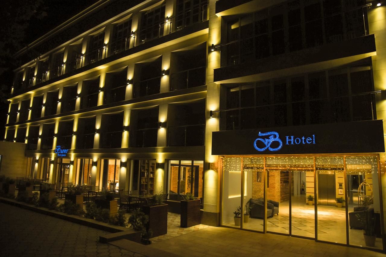 Отель B Hotel Bishkek Бишкек